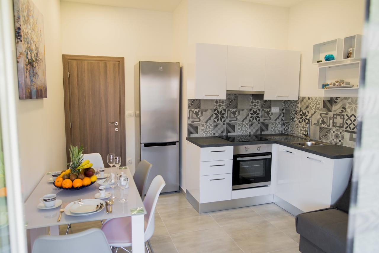 Lct Blue Lions Apartments Подстрана Екстериор снимка