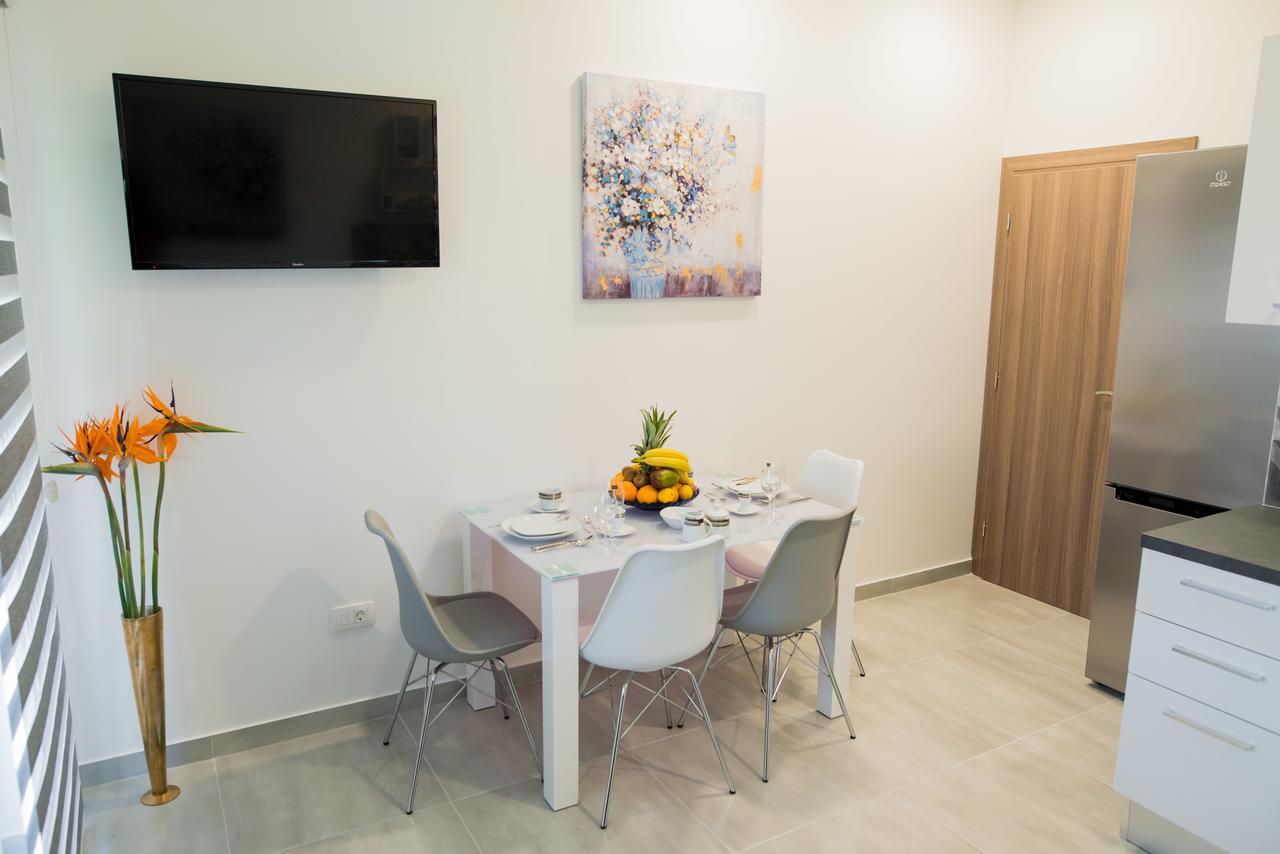 Lct Blue Lions Apartments Подстрана Екстериор снимка