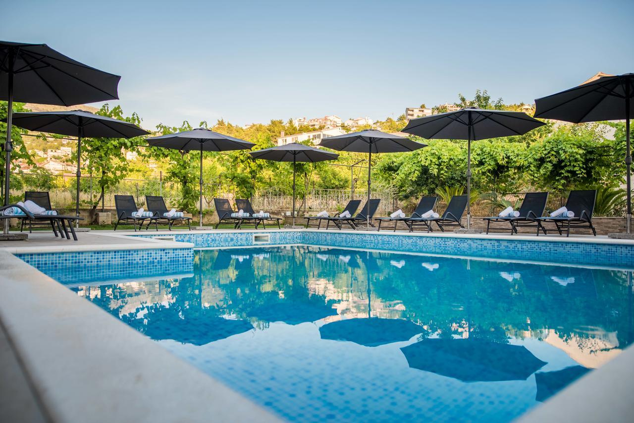 Lct Blue Lions Apartments Подстрана Екстериор снимка